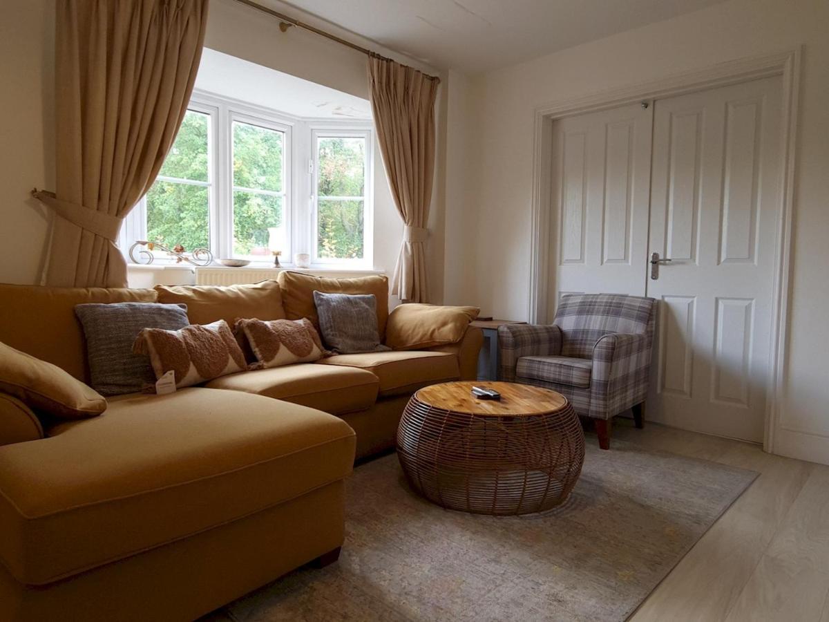 Pass The Keys Well Located Modern 5 Bedroom House Birmingham Luaran gambar
